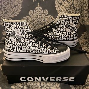 Women’s converse